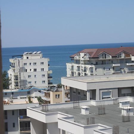 Everest Apartments Shëngjin Esterno foto