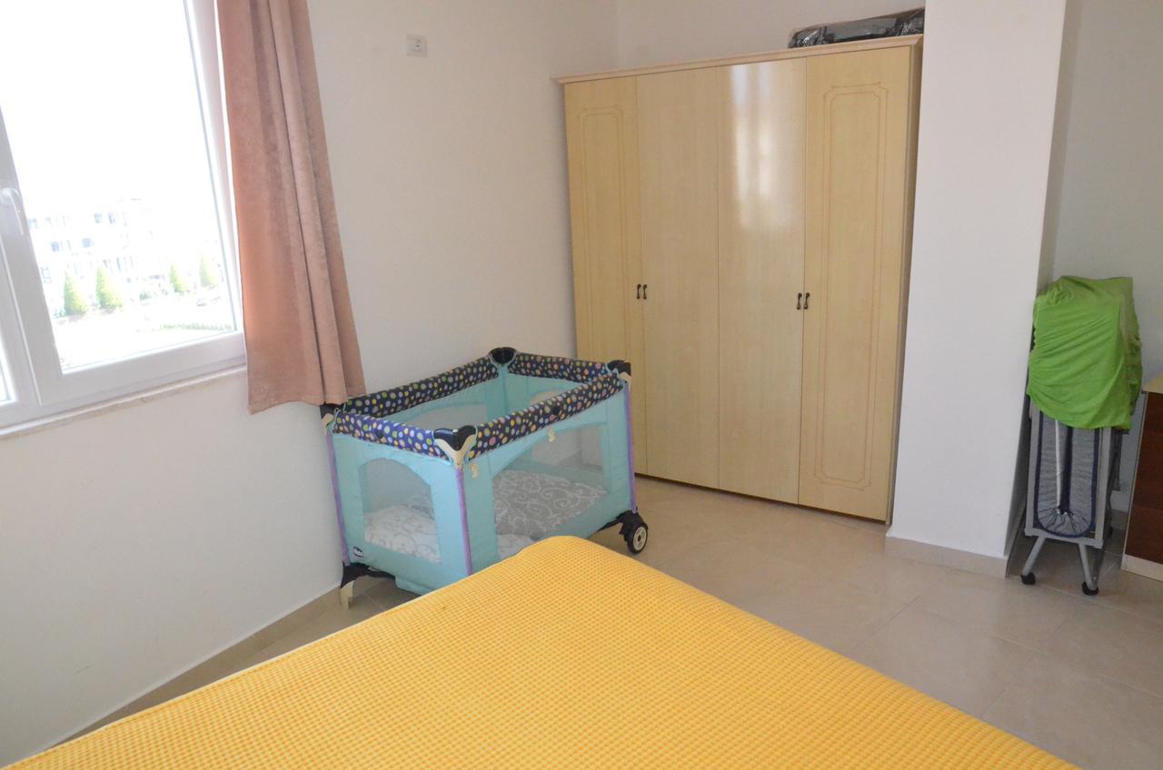 Everest Apartments Shëngjin Esterno foto